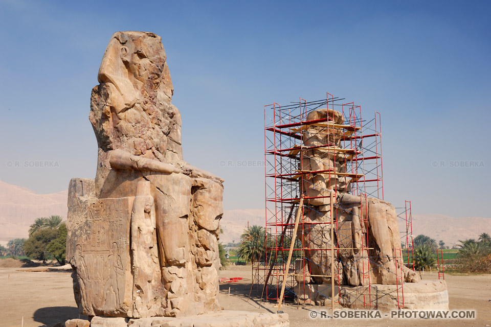 colossi of memnon statues in Egypt