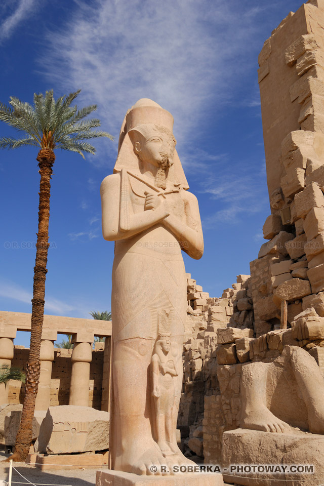 Ramses II statue