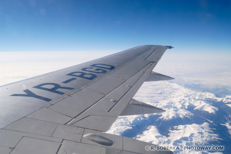 Airplane wing Flight to Romania