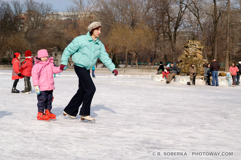 Photos of Romanians in Cismigiu Park, Bucharest, Romania