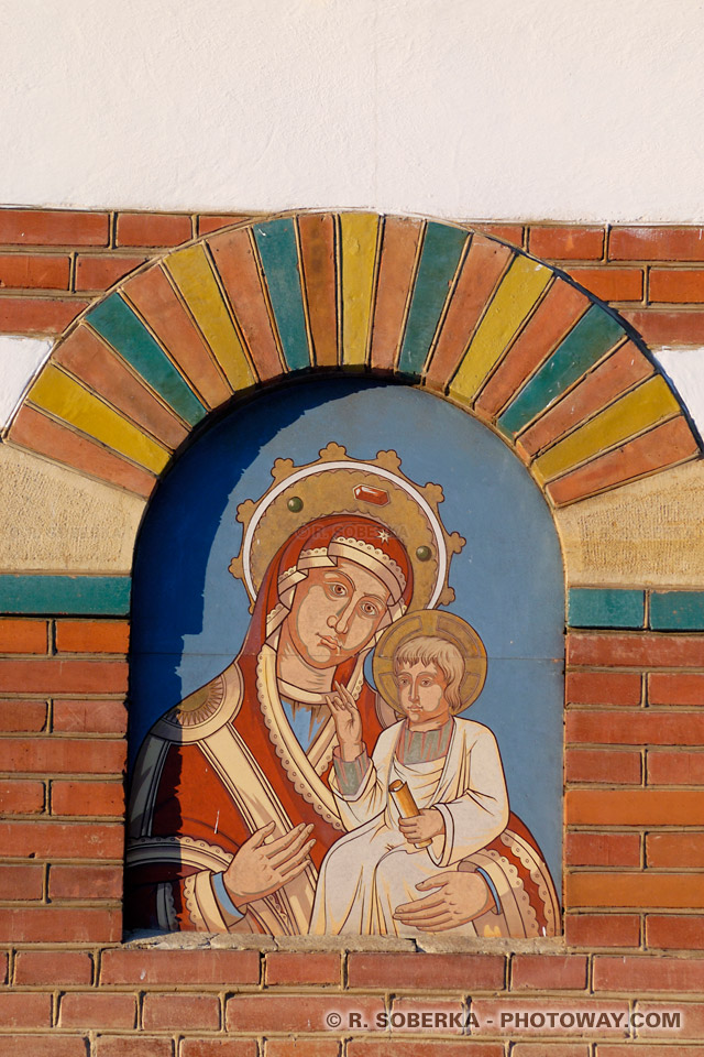 Images Photo of the Virgin Mary Child Jesus Icons in Sinaia