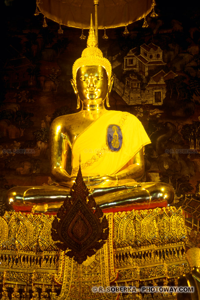 images Photos of Buddha Gilded with Gold Leaf - Photos of a Golden Buddha