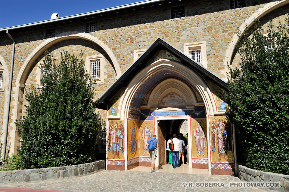 Entrée du monastère de Kykkos