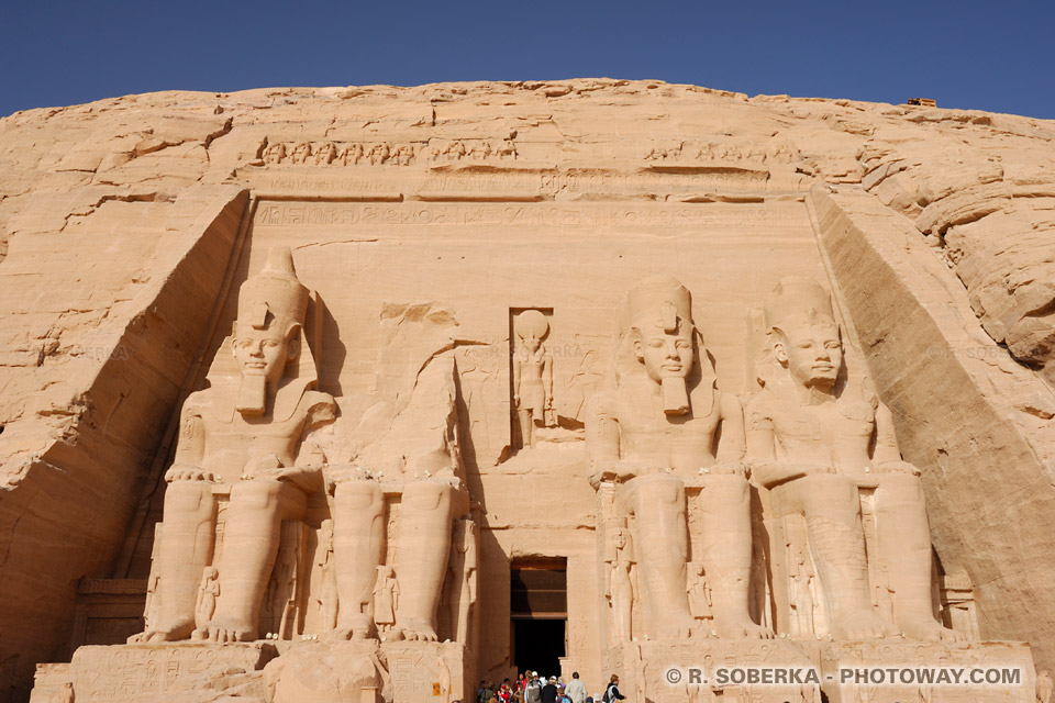 Déplacement du temple de Ramsès II à Abou Simbel