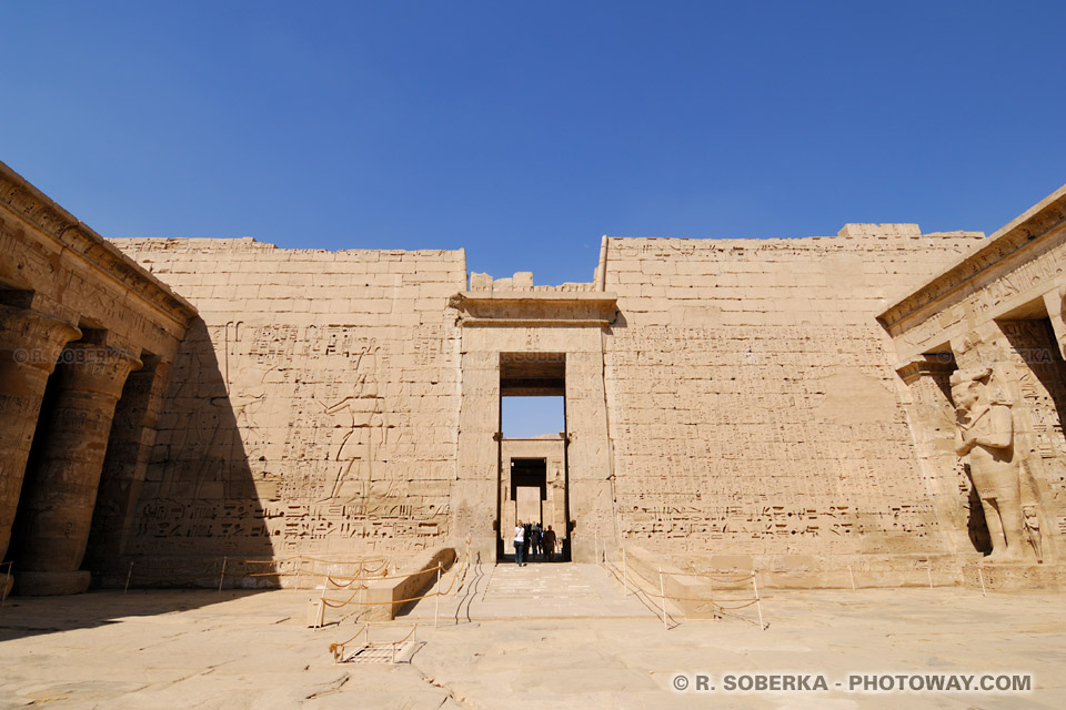 Deuxième pylône du temple de Ramsès III